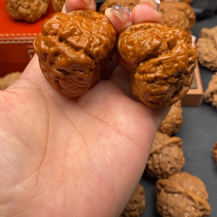 【闪购商品】文玩核桃吊坠文玩核桃44哈么头