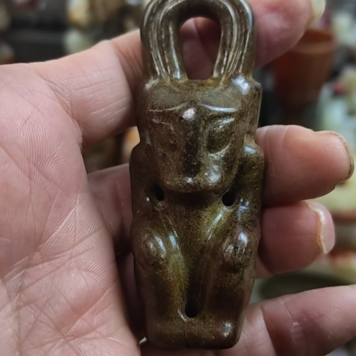 和田玉（糖玉）未镶嵌挂件