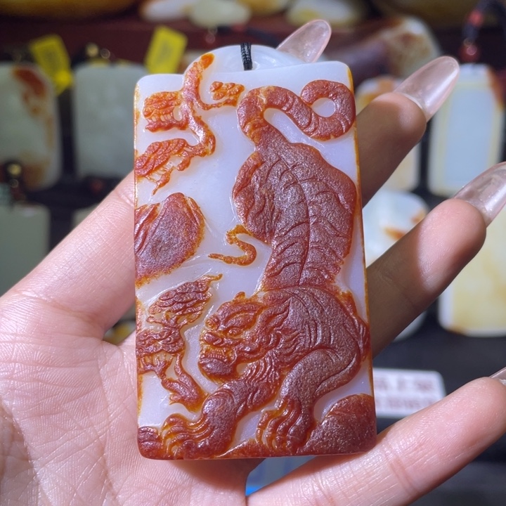 和田玉挂件未镶嵌卡*。