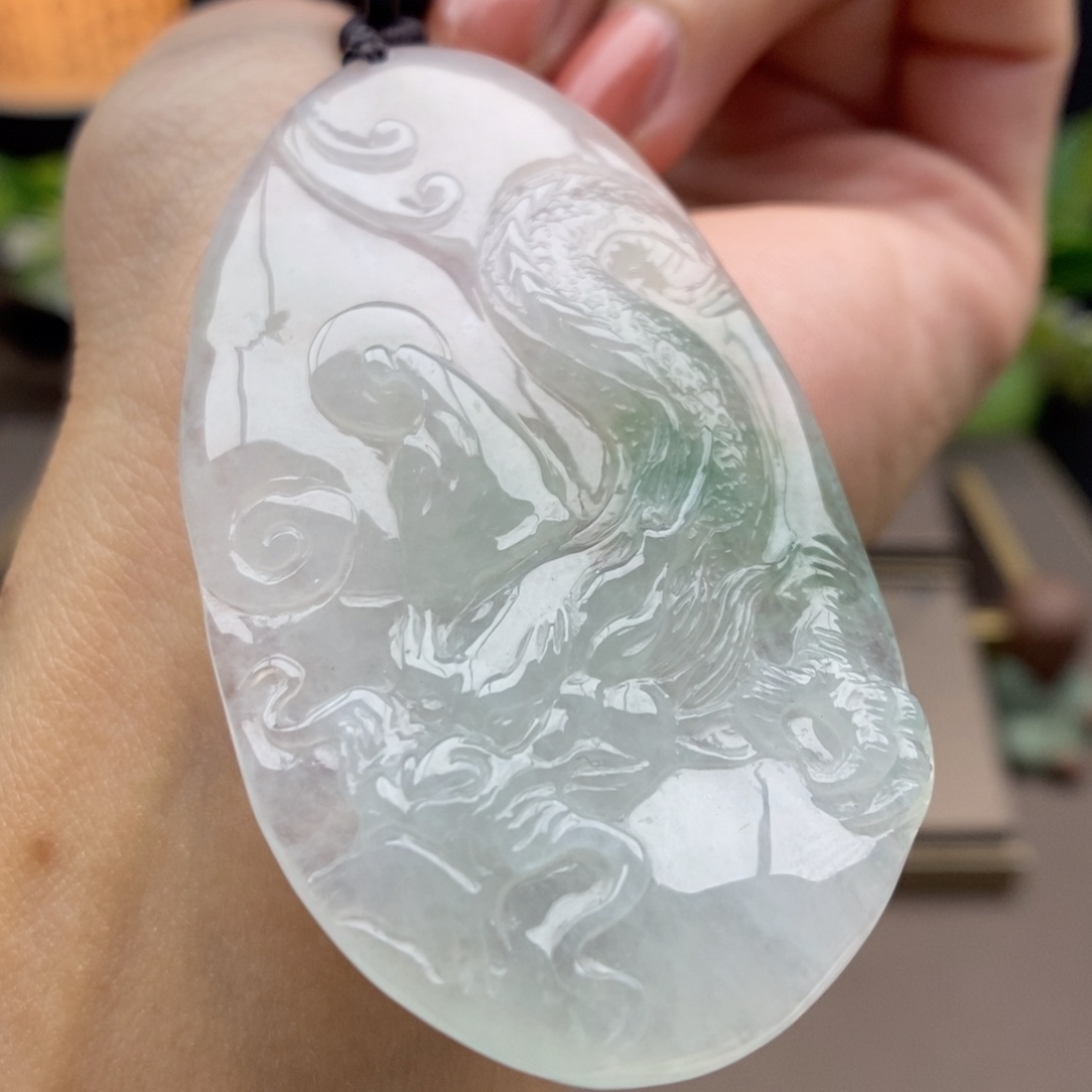 翡翠未镶嵌颈饰吊坠136