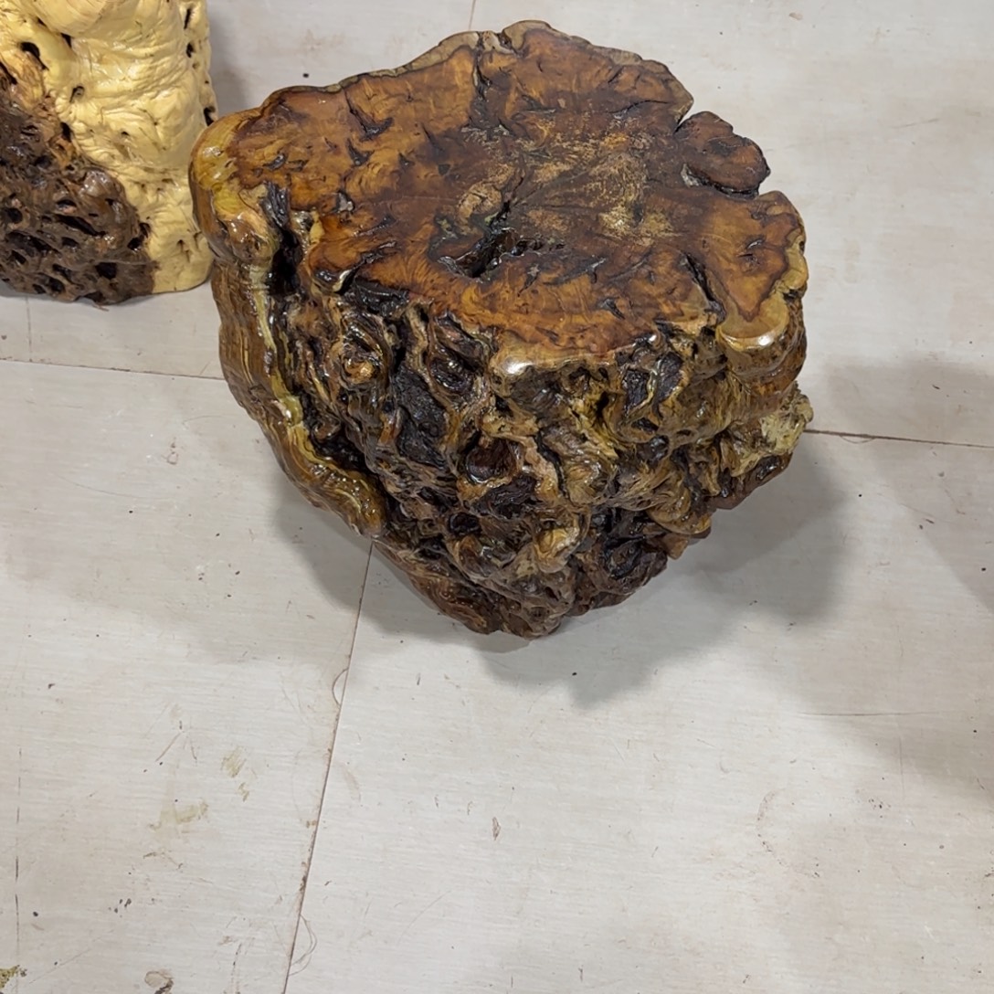 哈***！龙纹鸡心枣木手工艺品 