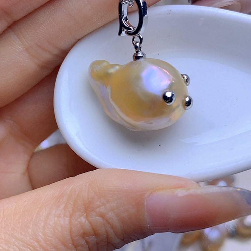 【闪购商品】银S925镶嵌淡水珍珠吊坠