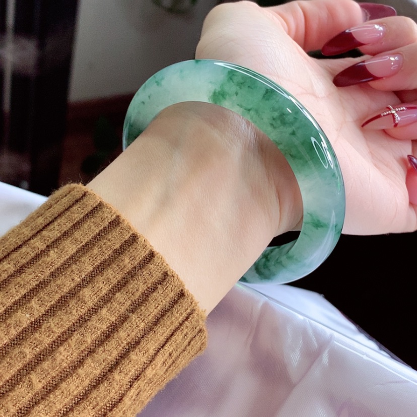 【闪购商品】翡翠手镯未镶嵌54.4 起光特色水墨丹青 灵