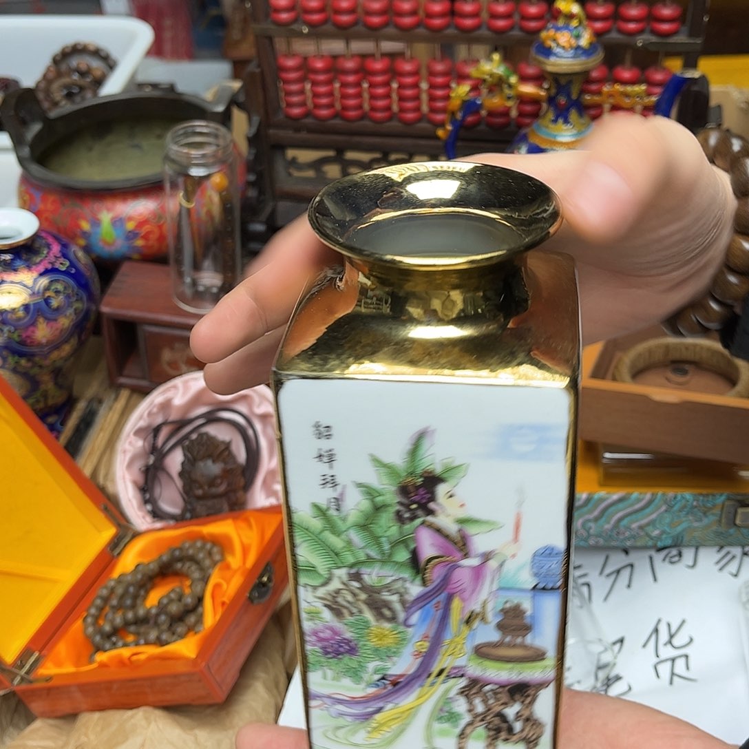 大叶紫檀（黑酸枝木类）