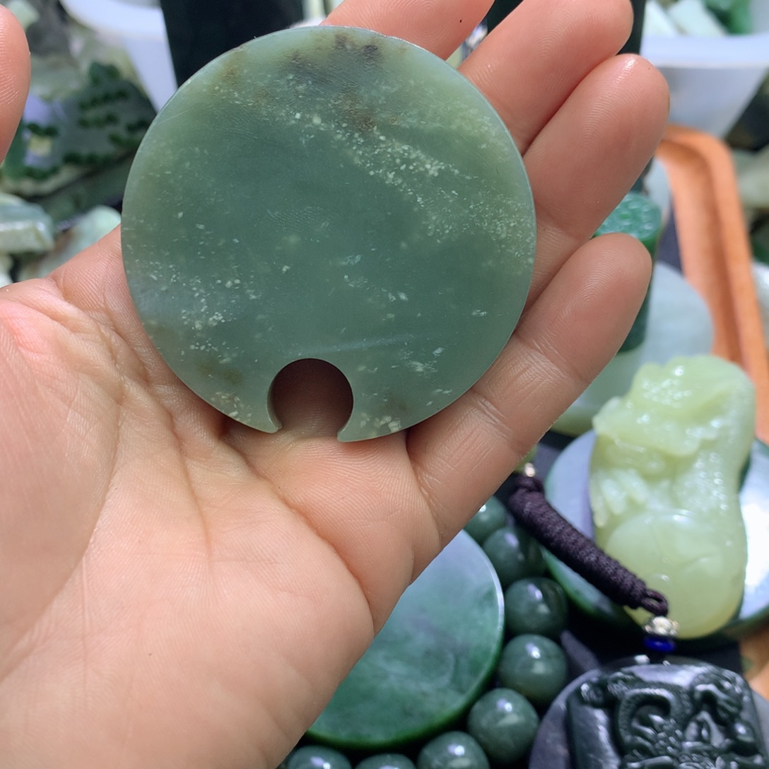 和田玉（糖玉）未镶嵌珠宝半成品