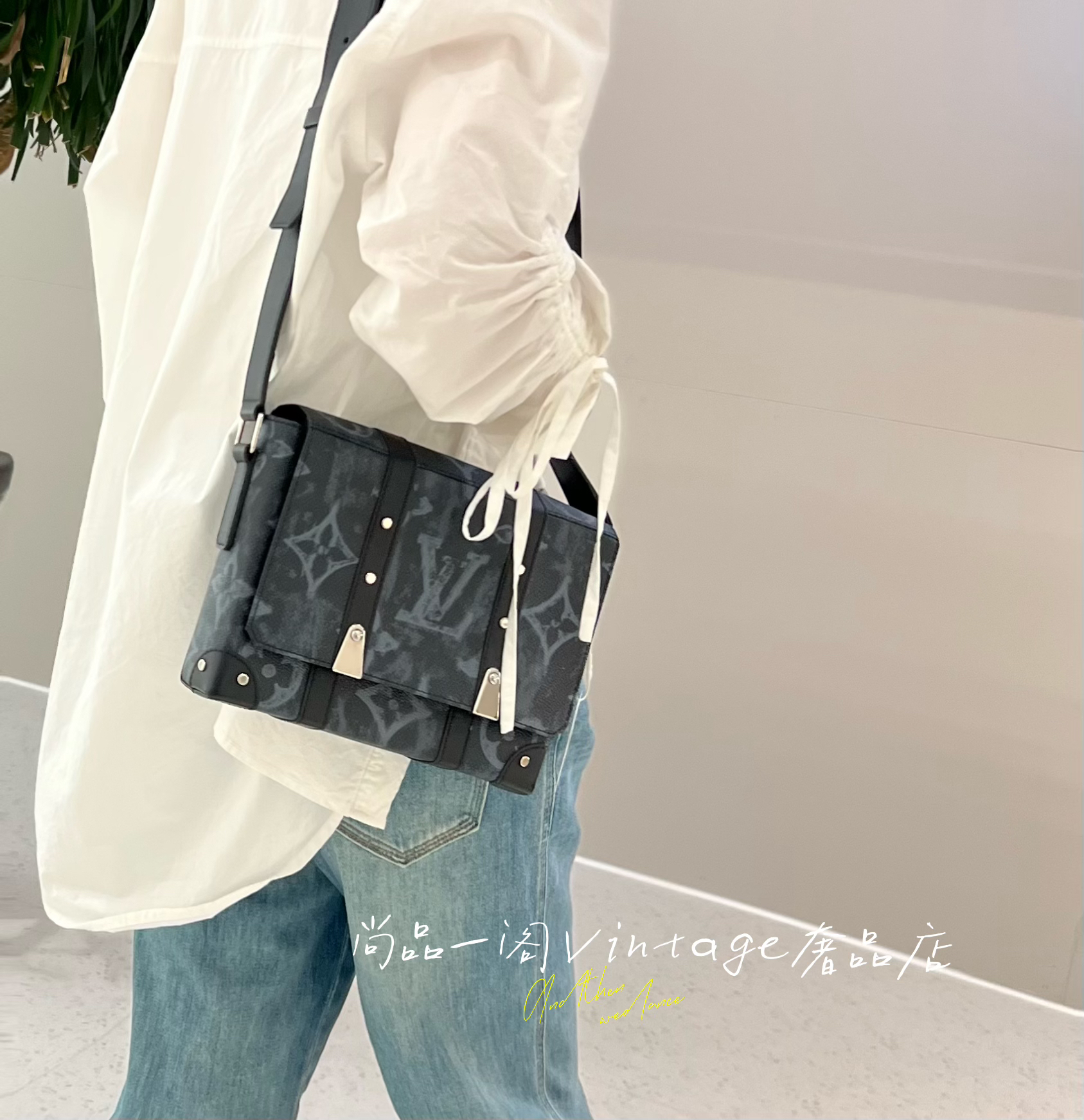 95新 LouisVuitton/路易威登 尚品一阁/TRUNK丛林邮差包 G