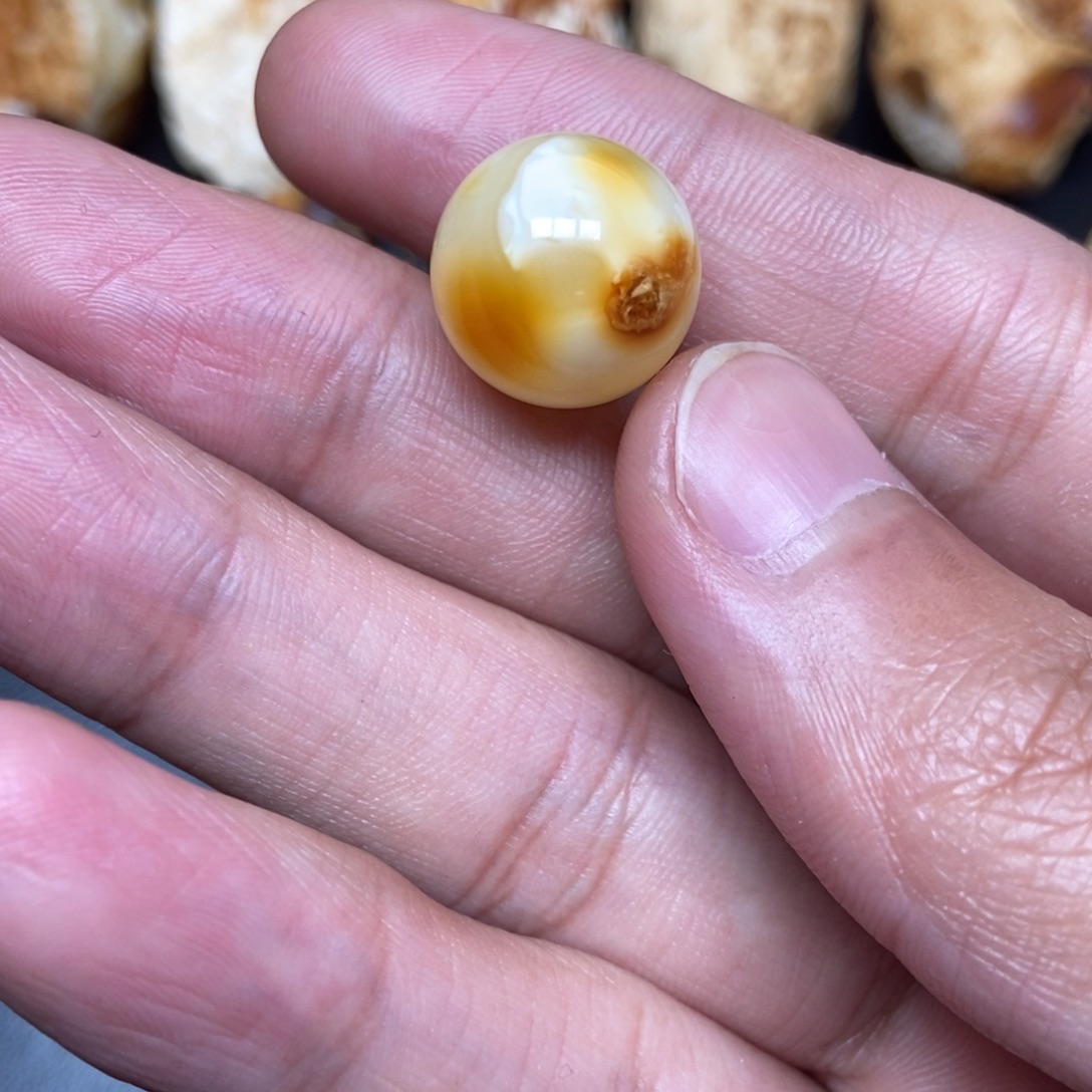 ****-定制琥珀未镶嵌定制