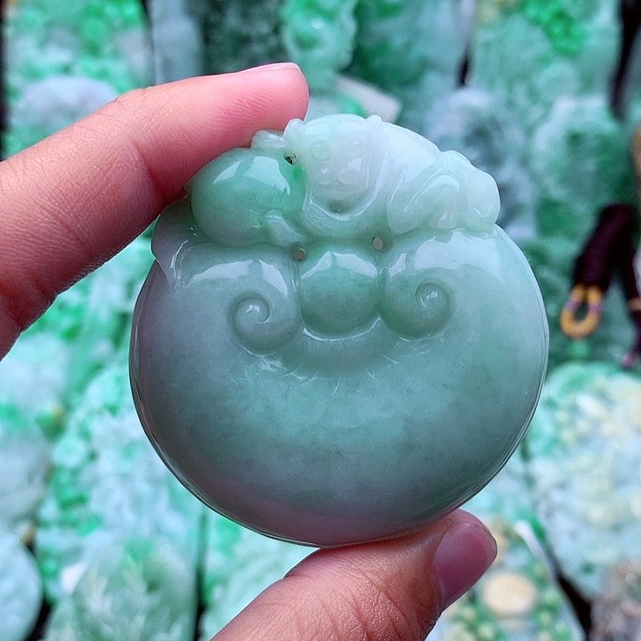 翡翠吊坠(不含链)未镶嵌