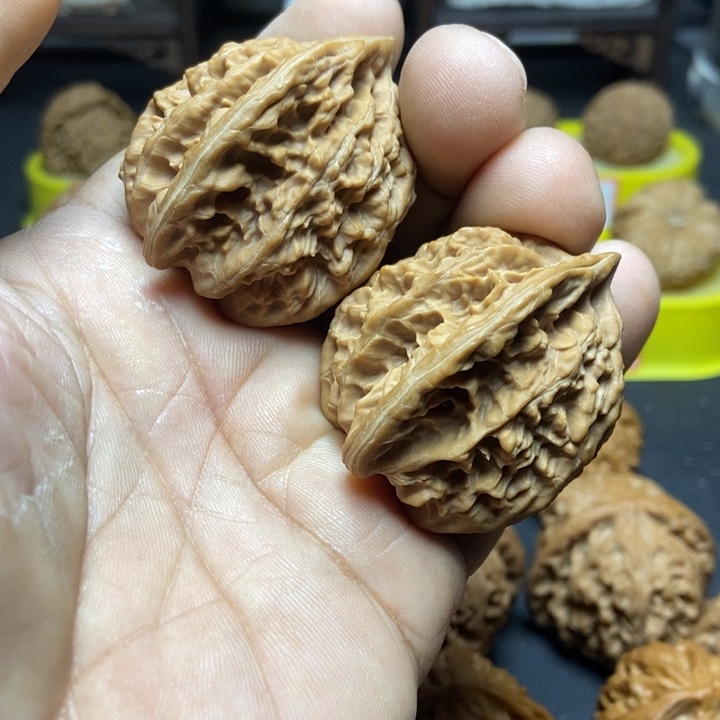 核桃喆*盘龙虎头666