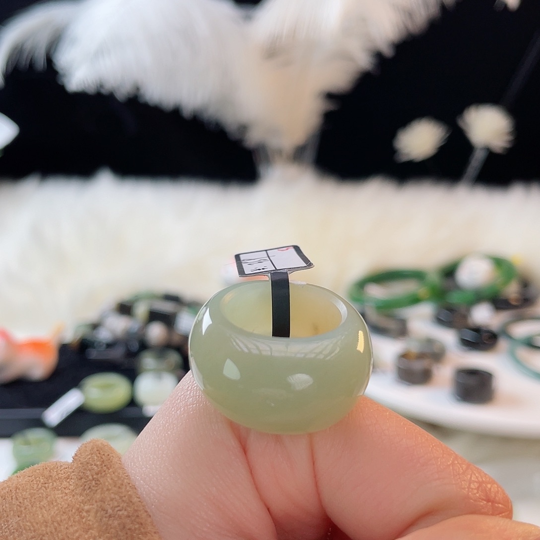 和田玉未镶嵌戒指k36 俄蓝馒头18.0mm