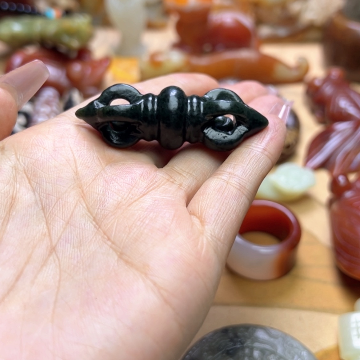 【闪购商品】蛇纹石玉颈饰未镶嵌