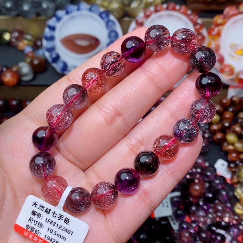 【闪购商品】水晶手链未镶嵌黑加仑超七