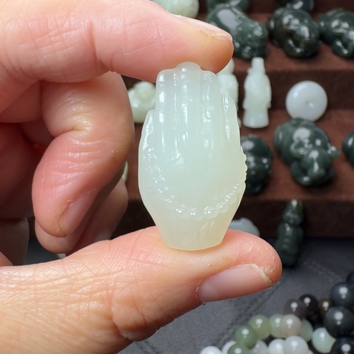 和田玉未镶嵌挂件