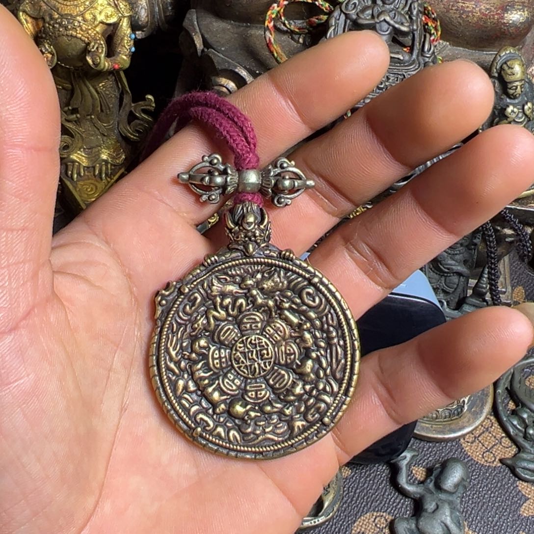 琉璃手工艺品s****?谢谢