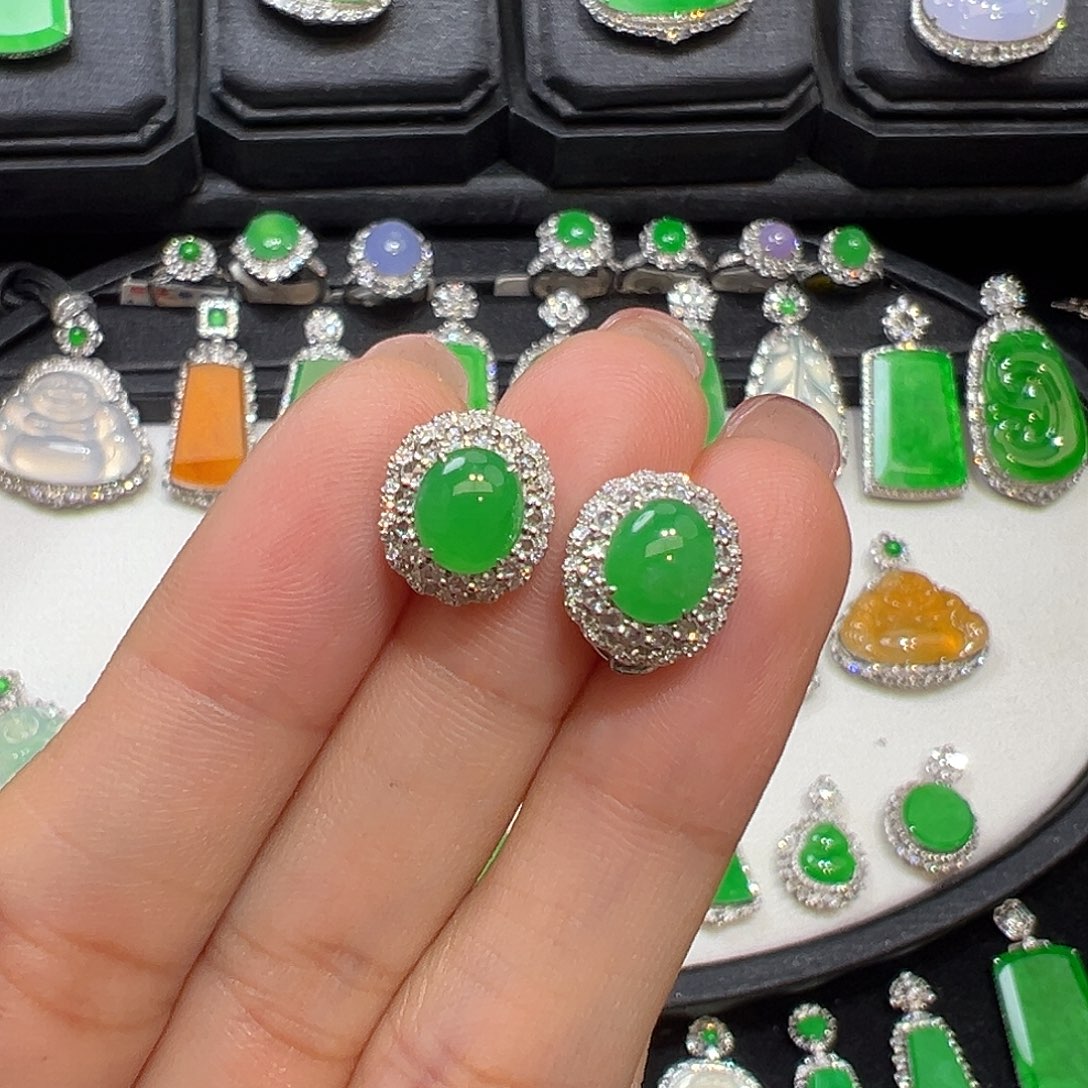 翡翠耳饰18K金镶嵌翡翠