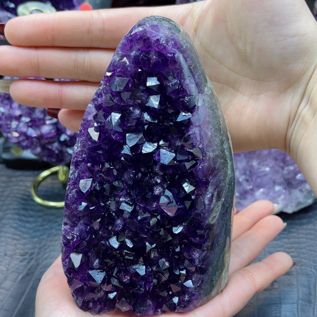 紫晶大型摆件（非配饰）未镶嵌