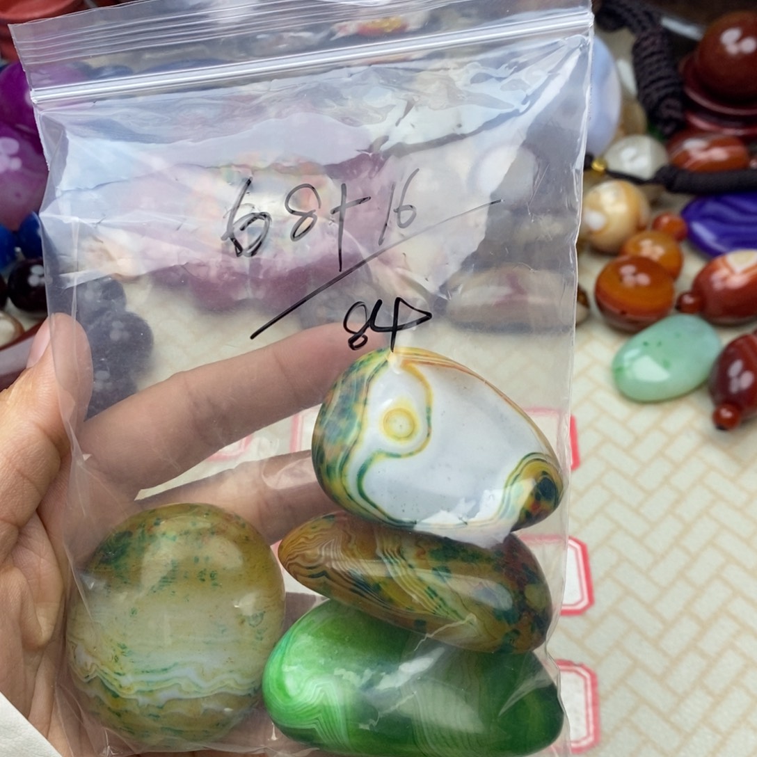 飝***玛瑙/玉髓未镶嵌颈饰