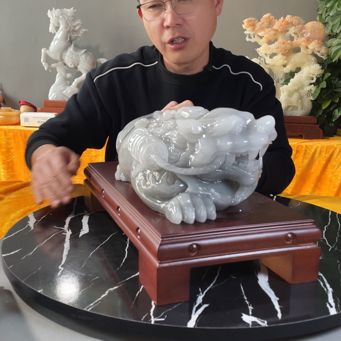 石材貔貅摆件手工雕刻