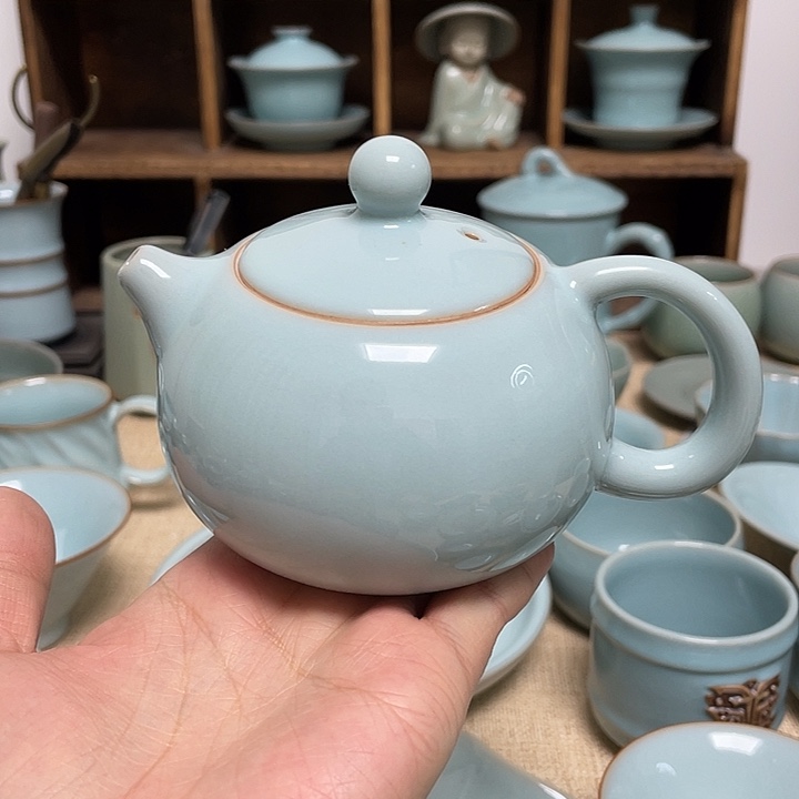 壶天青手工精修西施壶个别矿点