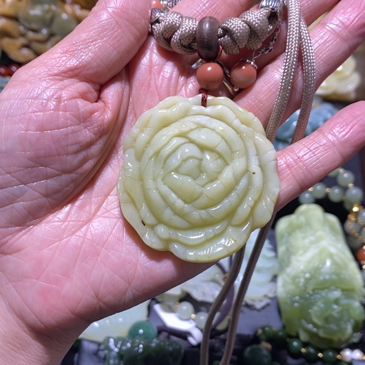 岫玉岫玉吊坠未镶嵌