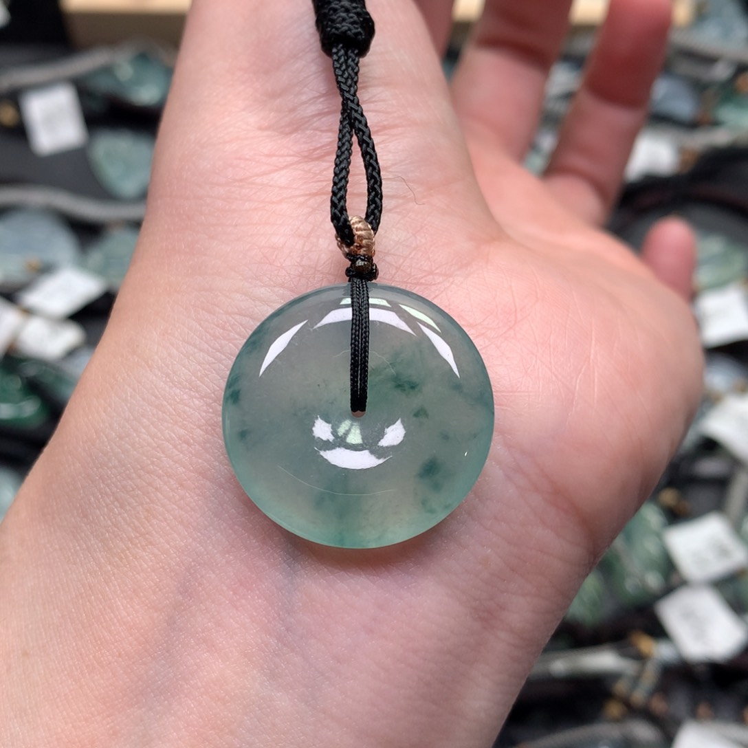 翡翠颈饰未镶嵌00000000000