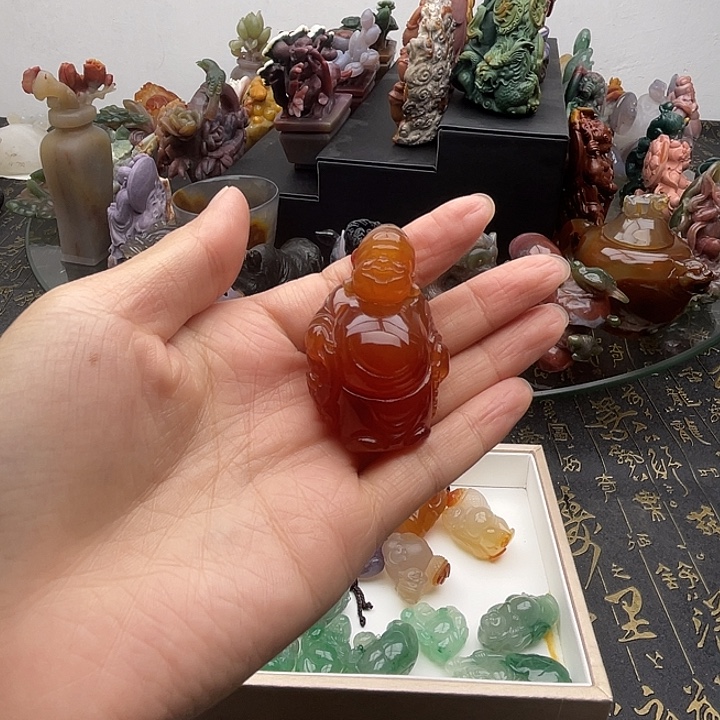 传***奇玛瑙/玉髓未镶嵌吊坠