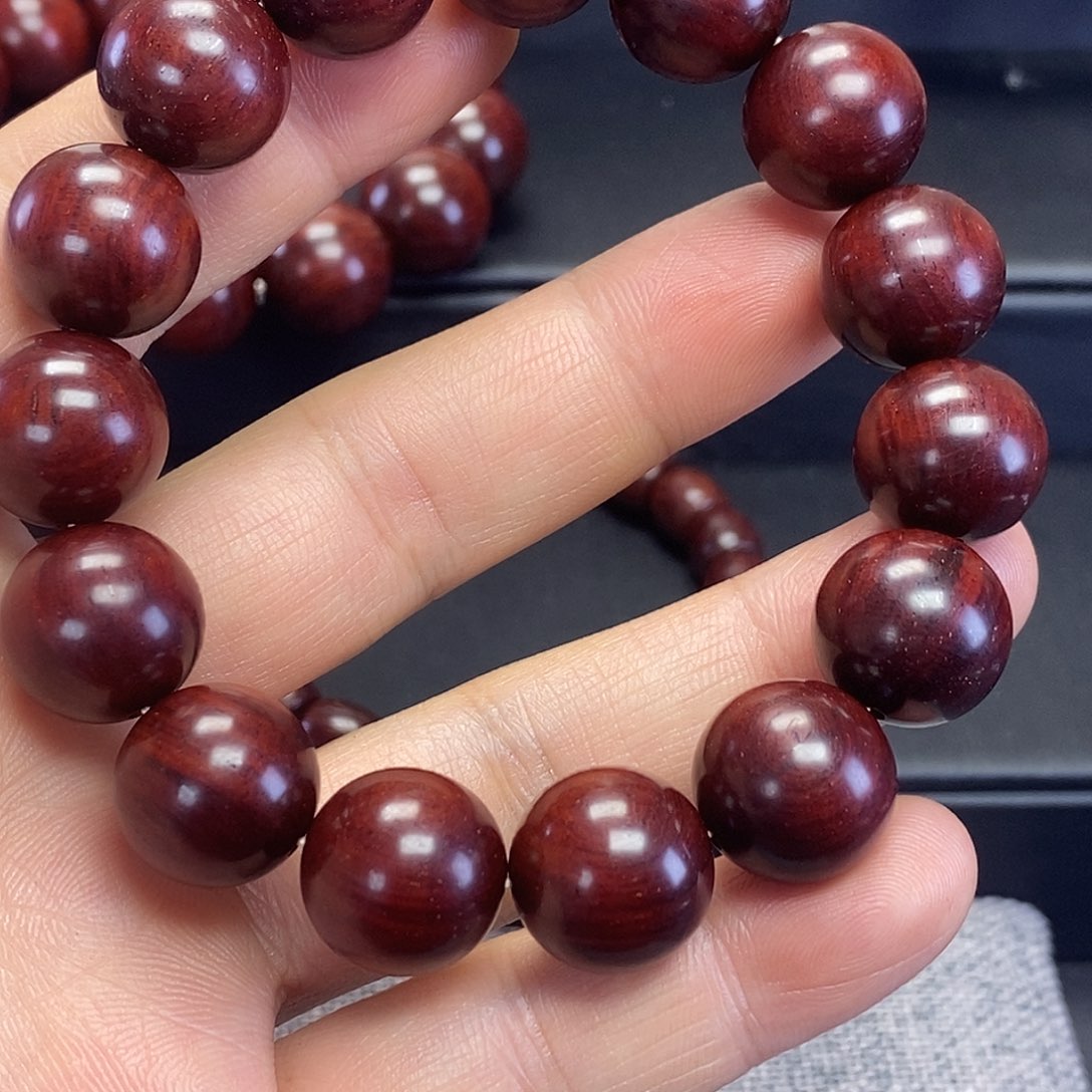 ****p檀香紫檀（小叶紫檀）