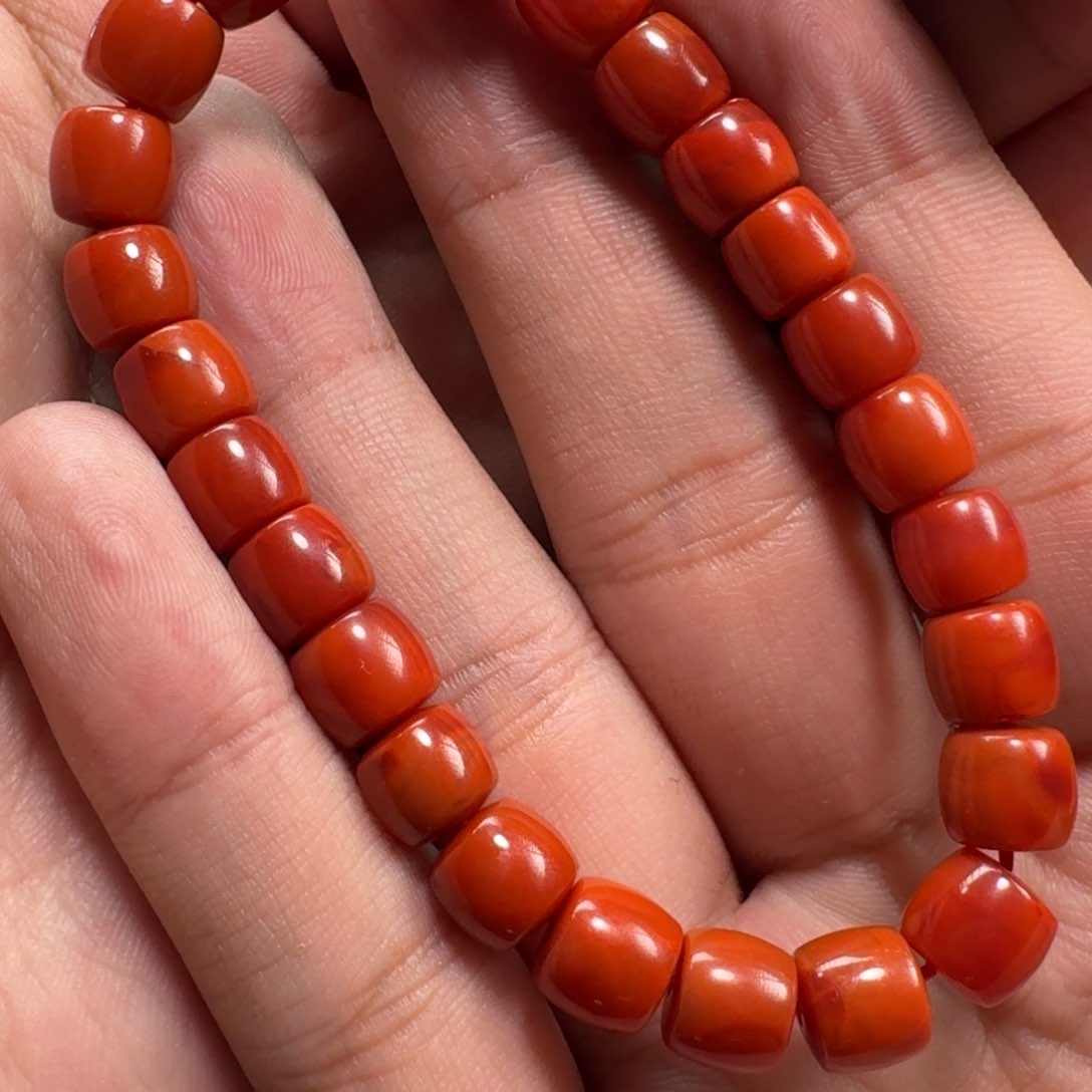 南红玛瑙柿子红双色直切手串8mm未镶嵌