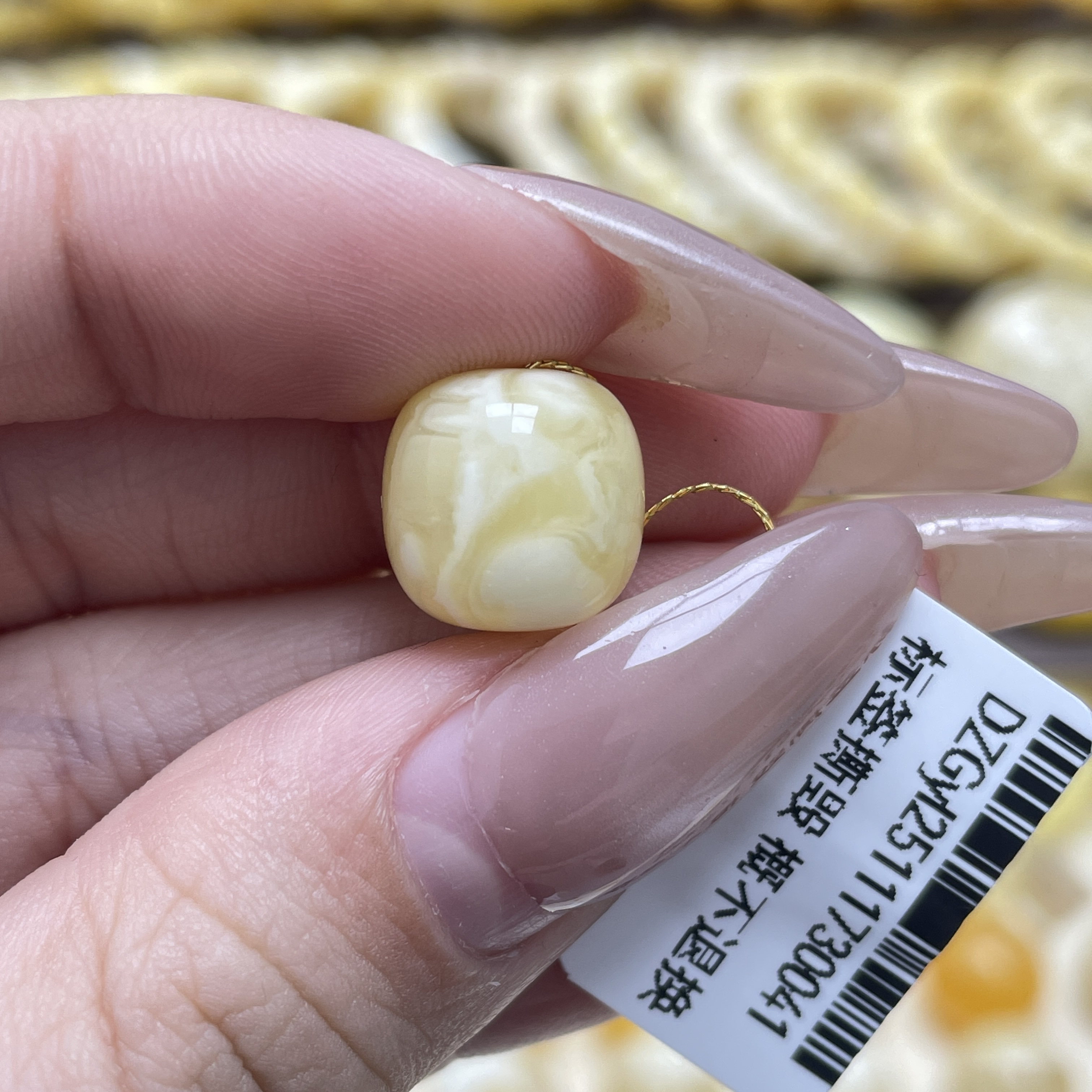 段掌柜臻选·11.6*11.4mm天然原矿蜜蜡俄料金妖白花老型
