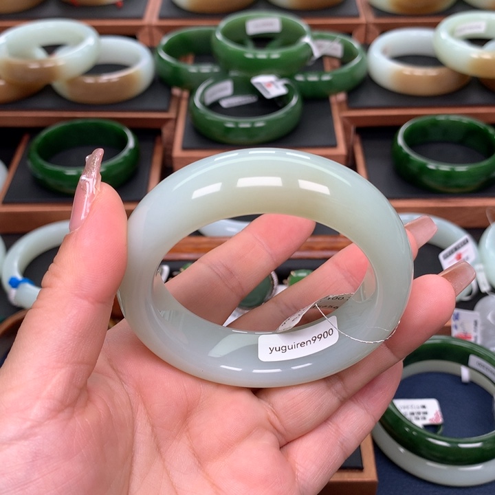 和田玉5657圈口未镶嵌