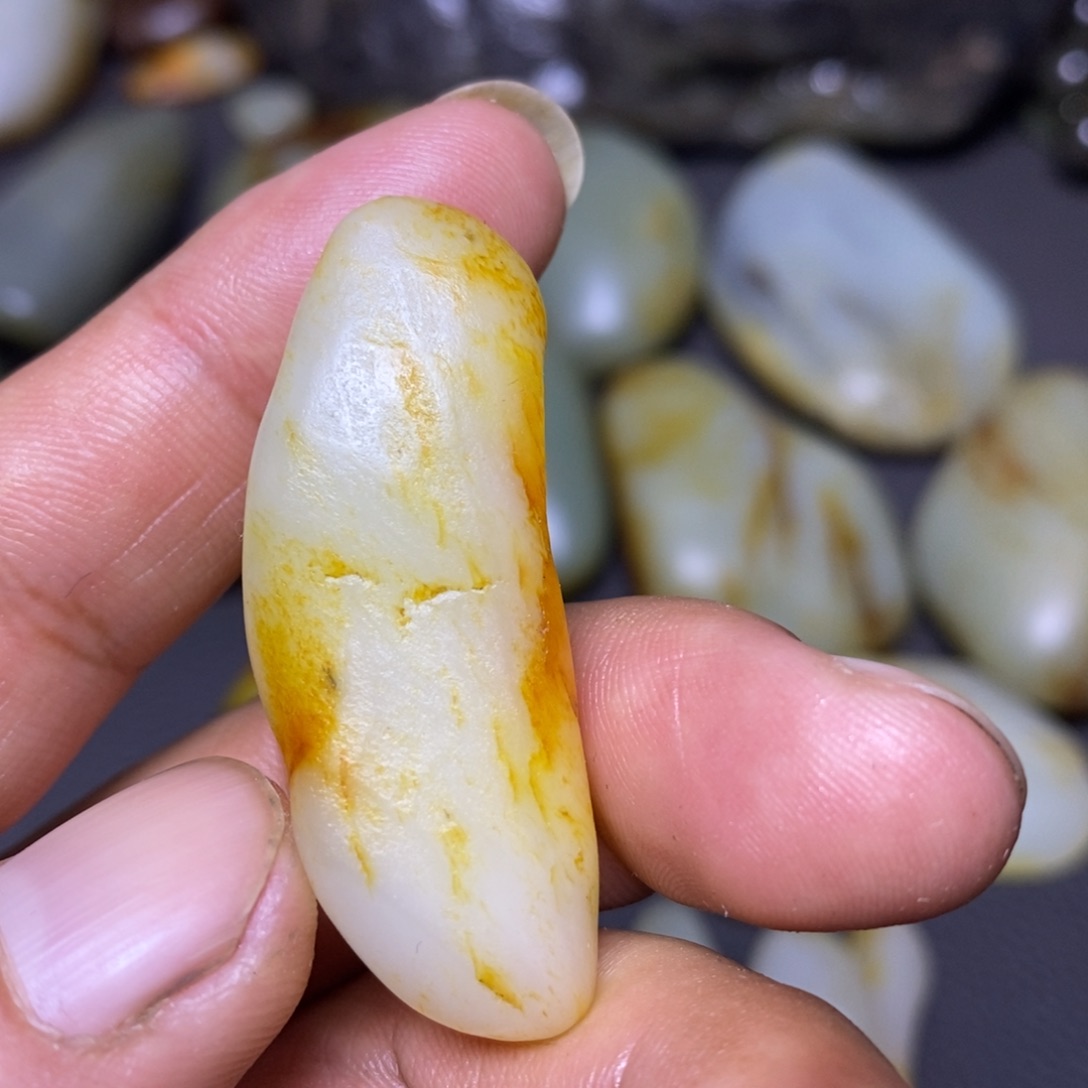 和田玉（糖玉）未镶嵌挂件