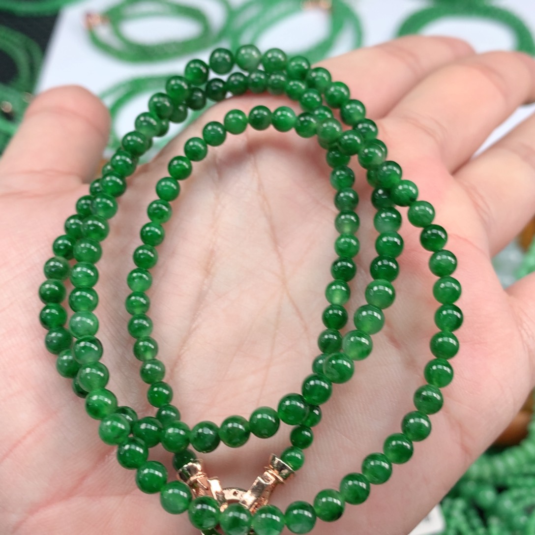 翡翠手链未镶嵌翡翠