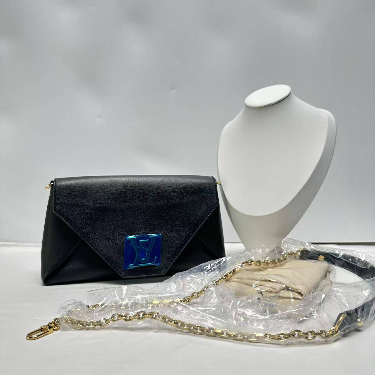 胖虎安安/路易威登/95新/公价0/箱包/斜挎包/31B2506120081