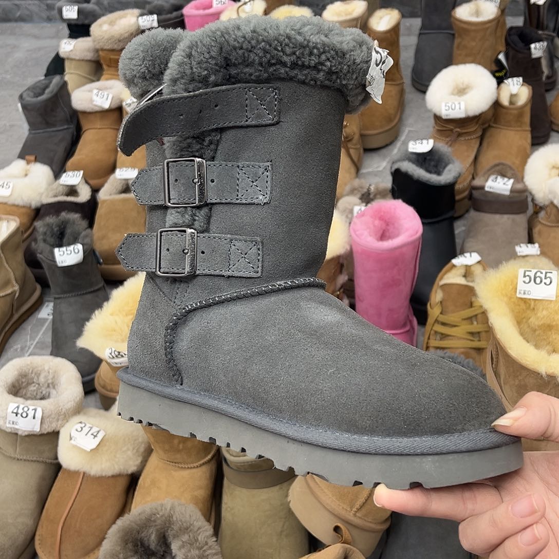 灰色三排扣薄底38