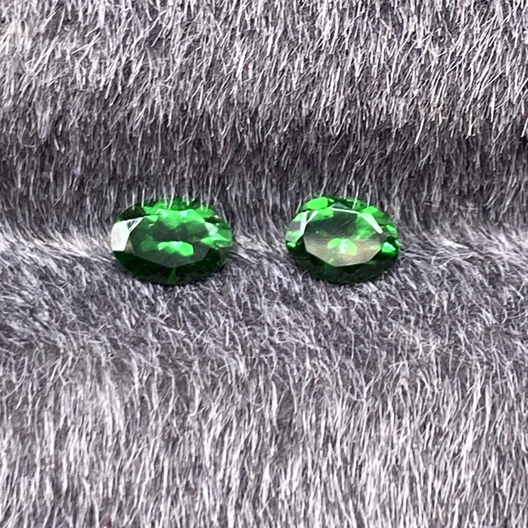 天然无烧卡扎尼绿沙弗莱石3✖️4重0.33克拉