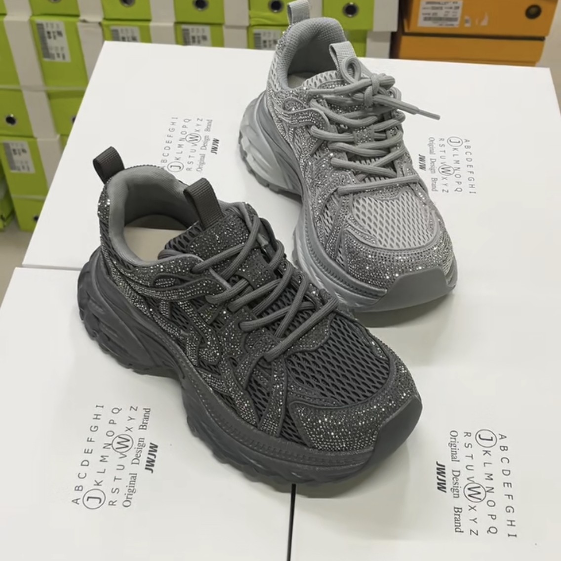 诗涵家 欧货水钻真皮时尚老爹鞋76301