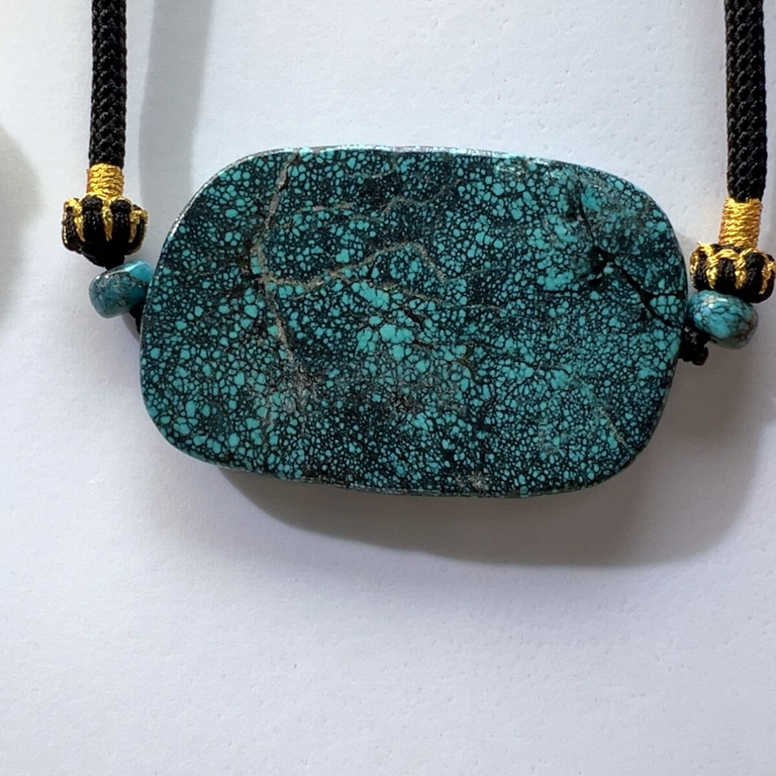 绿松石未镶嵌挂件