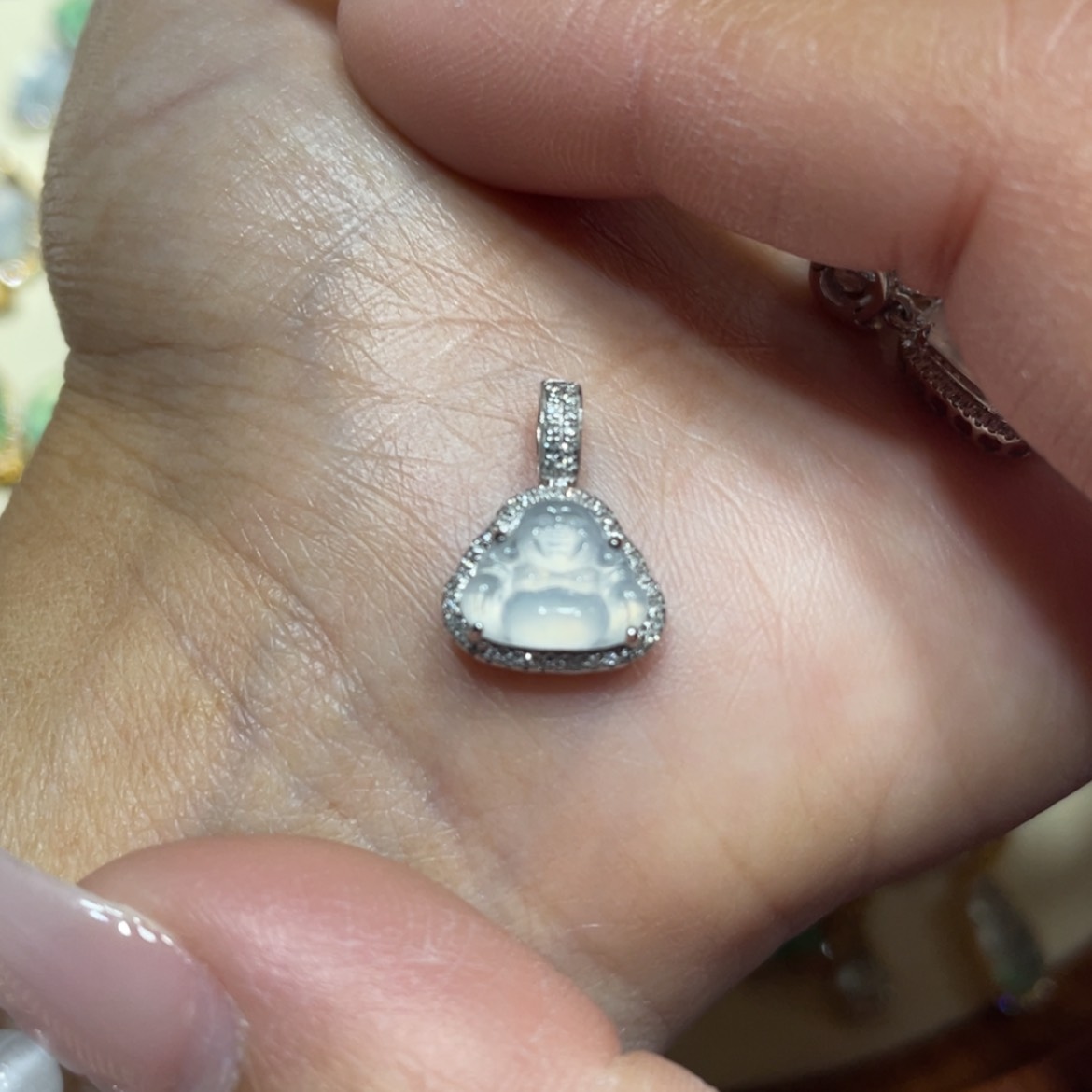 【闪购商品】翡翠吊坠(不含链)18K金镶嵌