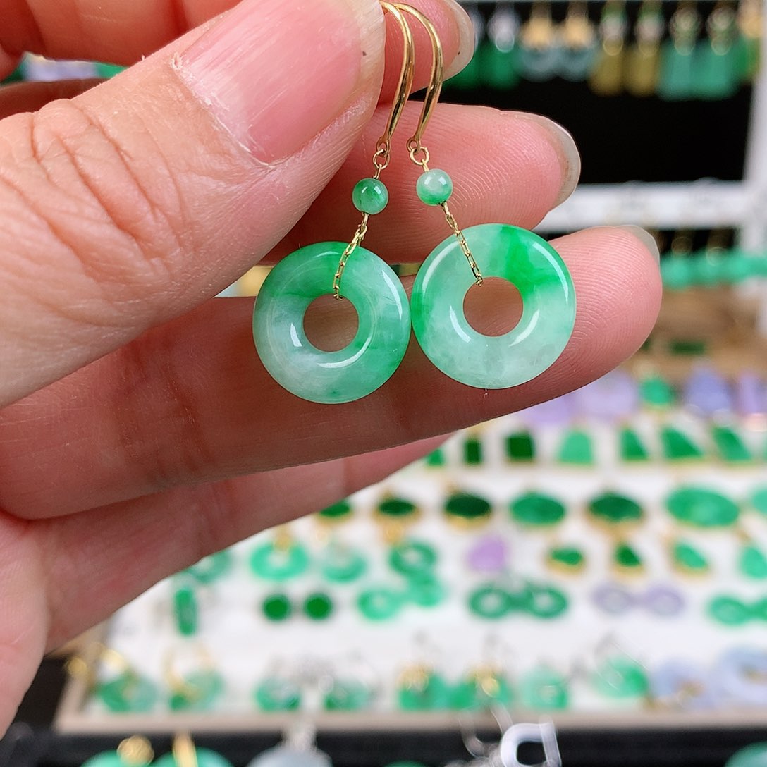 翡翠耳饰18K金镶嵌的