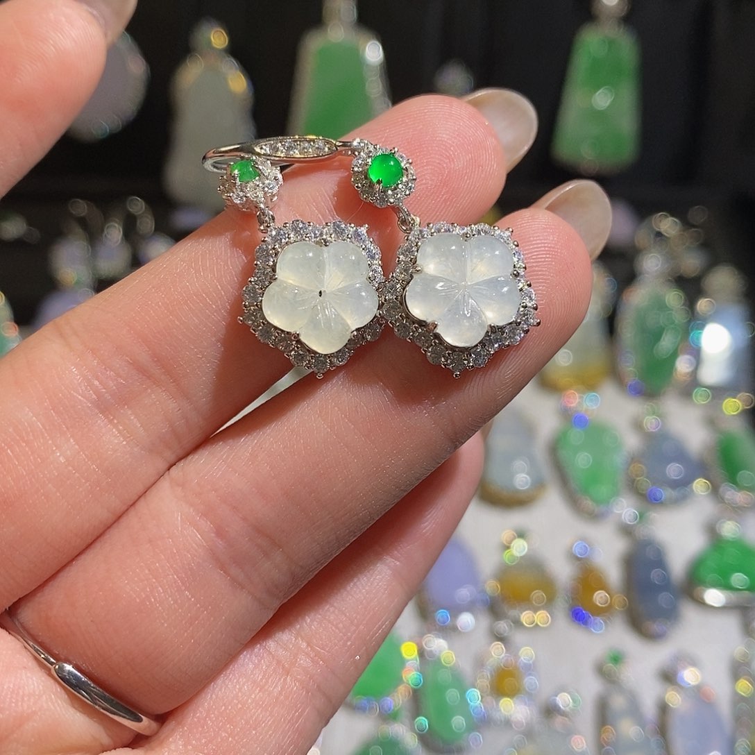 翡翠颈饰银S925镶嵌天然翡翠