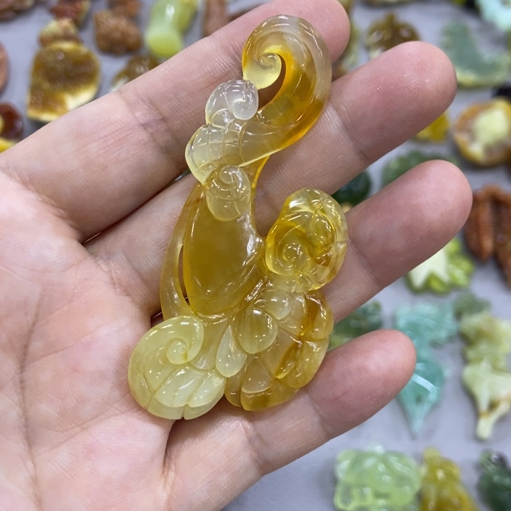 未镶嵌蛇纹石玉挂件