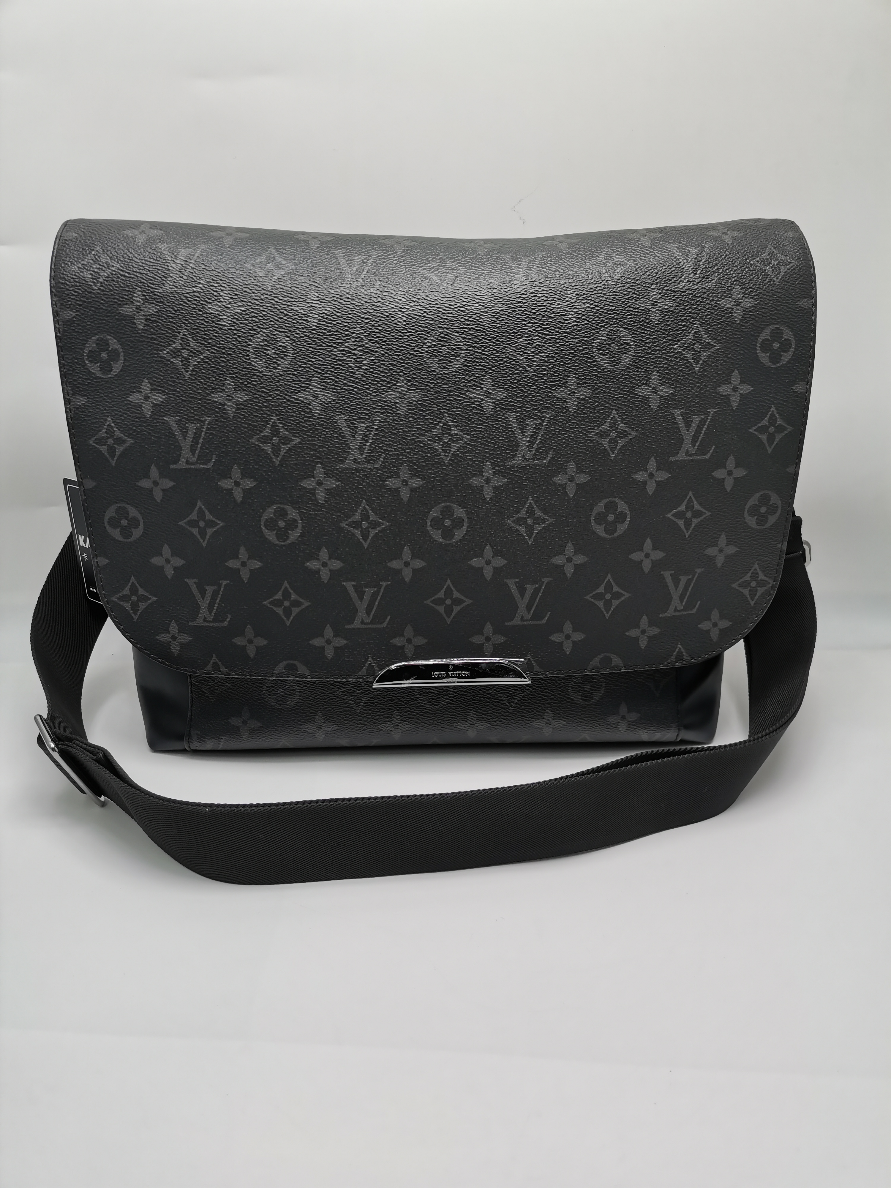 99新 LouisVuitton/路易威登 98新 16877 LV黑老花翻盖邮差包大号