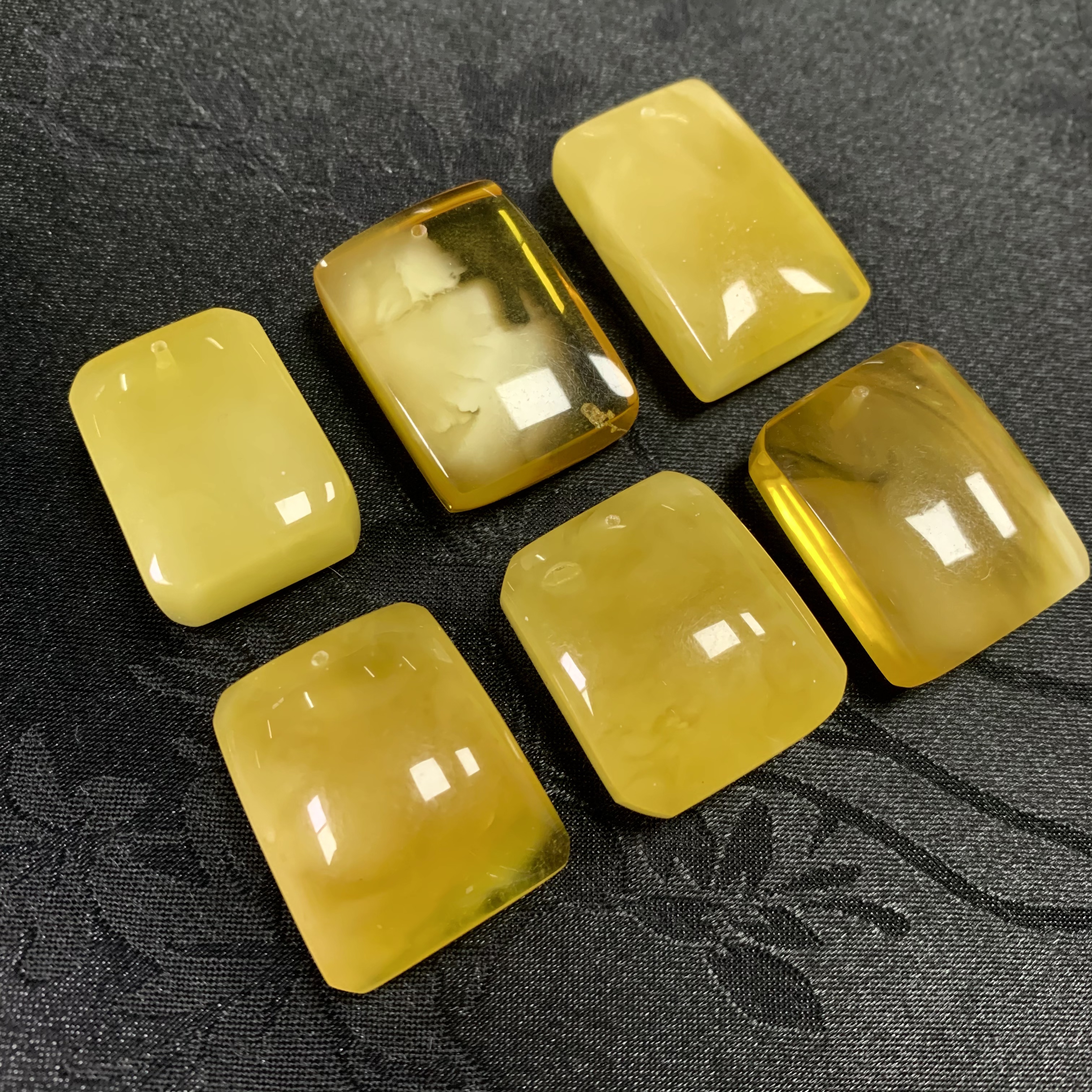 「戴琴珠宝」DQ5021-蜜蜡无事牌吊坠（多样性发其一）