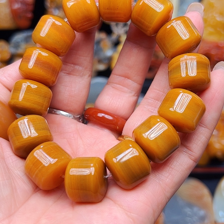 石英质玉（黄龙玉）合金手链