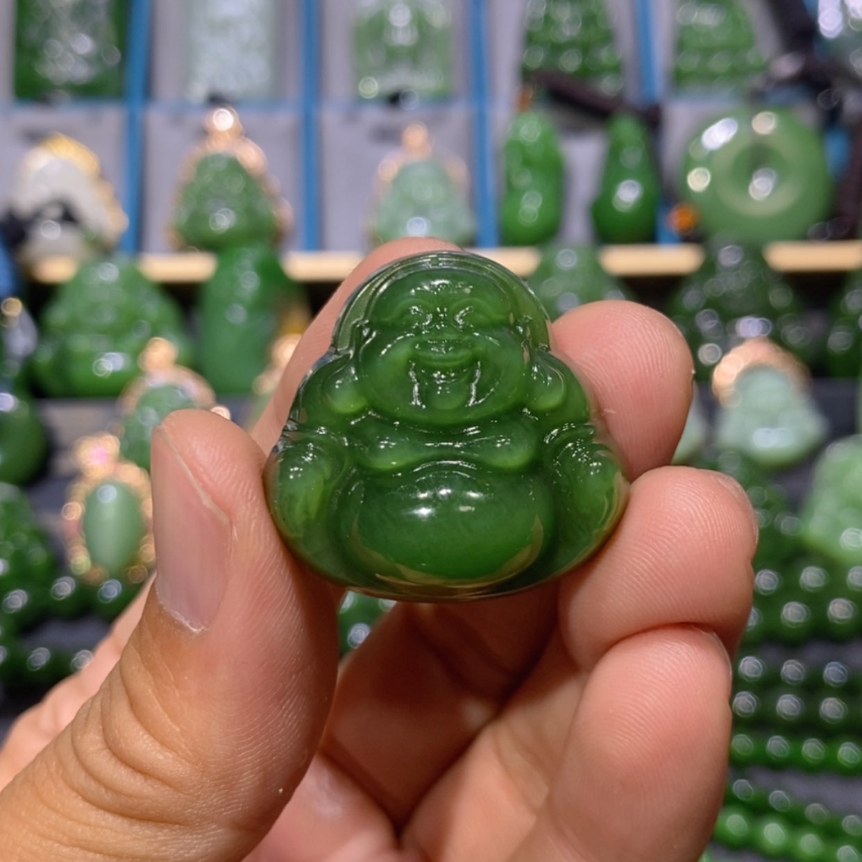 【闪购商品】和田玉吊坠(不含链)未镶嵌落****落辣绿佛公 30/12