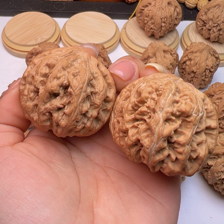 文玩核桃把件了*?粗筋44+福利