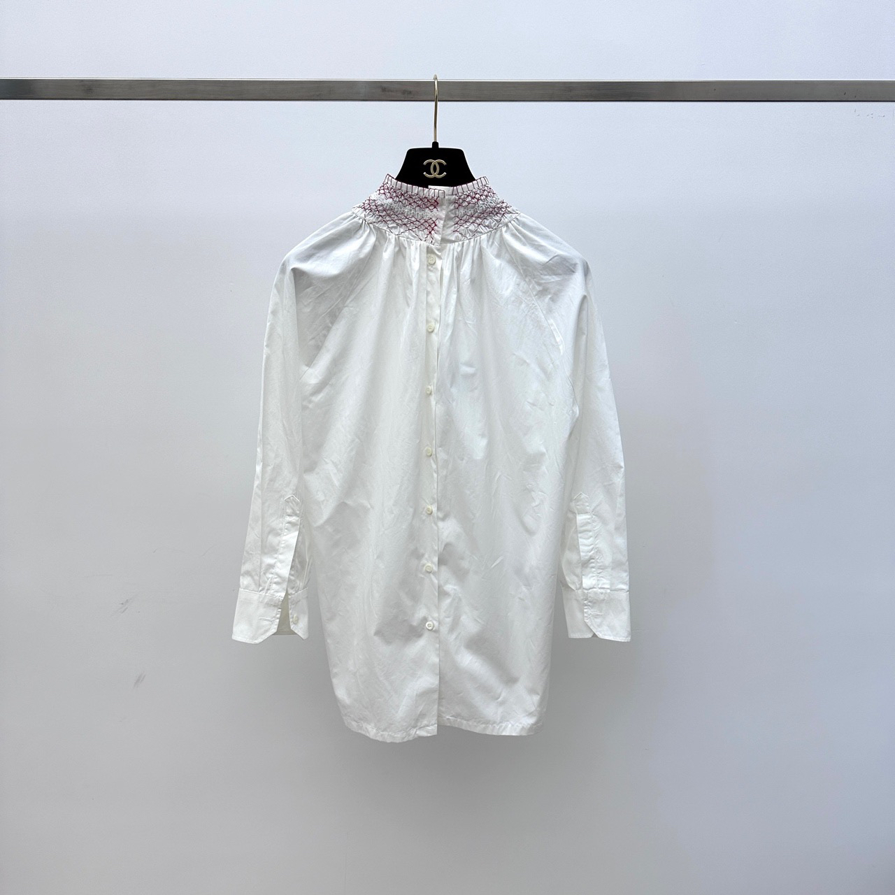 全新未使用 Prada/普拉达 白色褶皱立领衬衣 38码 02673