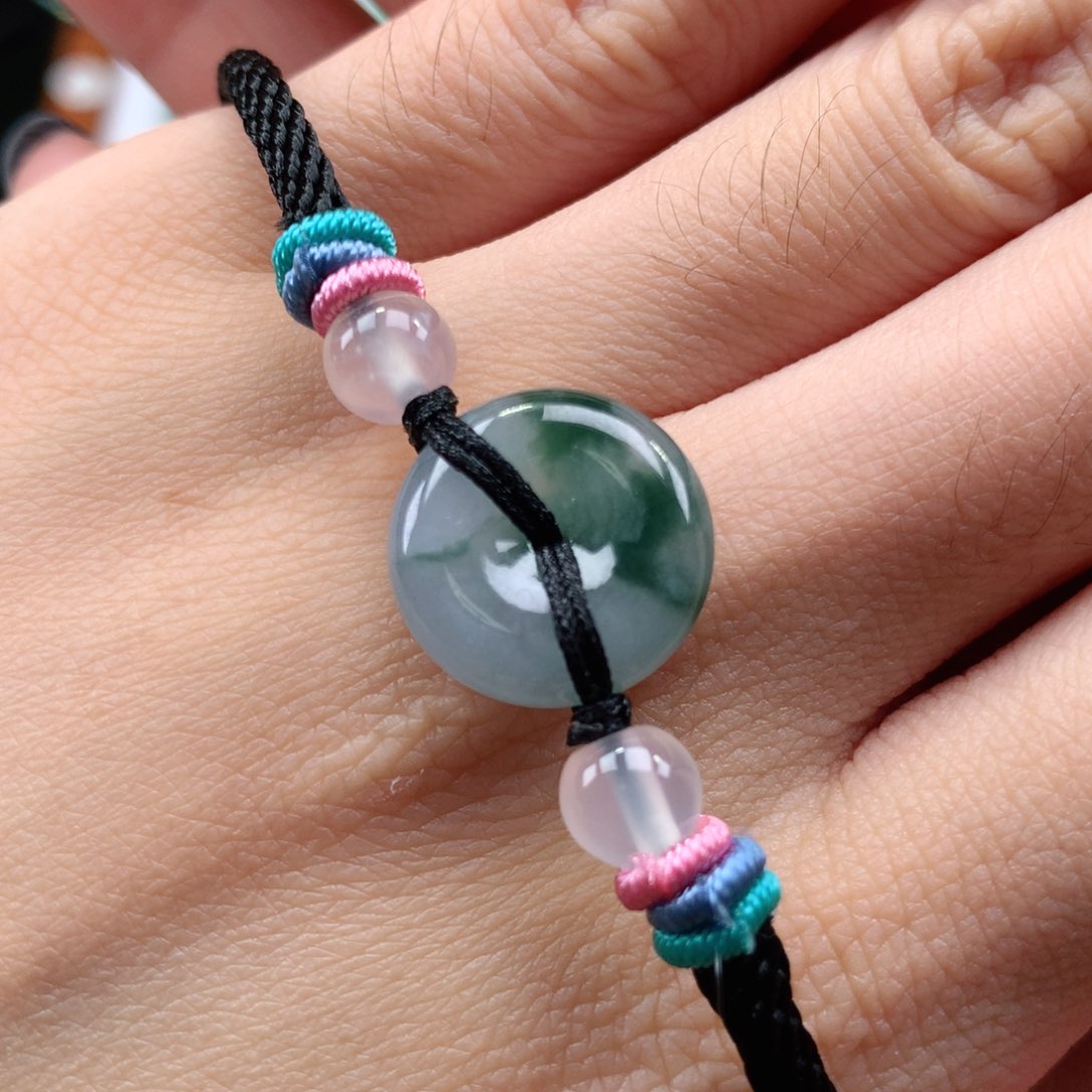 翡翠套链未镶嵌手串