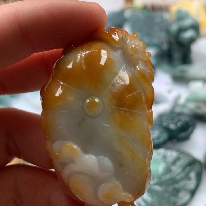 翡翠颈饰未镶嵌保真天然A货翡翠