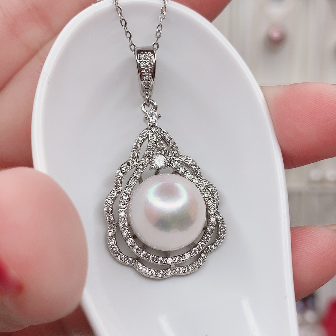 淡水珍珠吊坠(赠链)合金